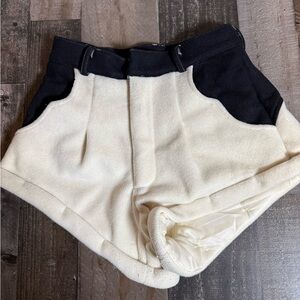 UL Wool Shorts XS Cream Black Colorblock High Waist Lined Minimal Chic